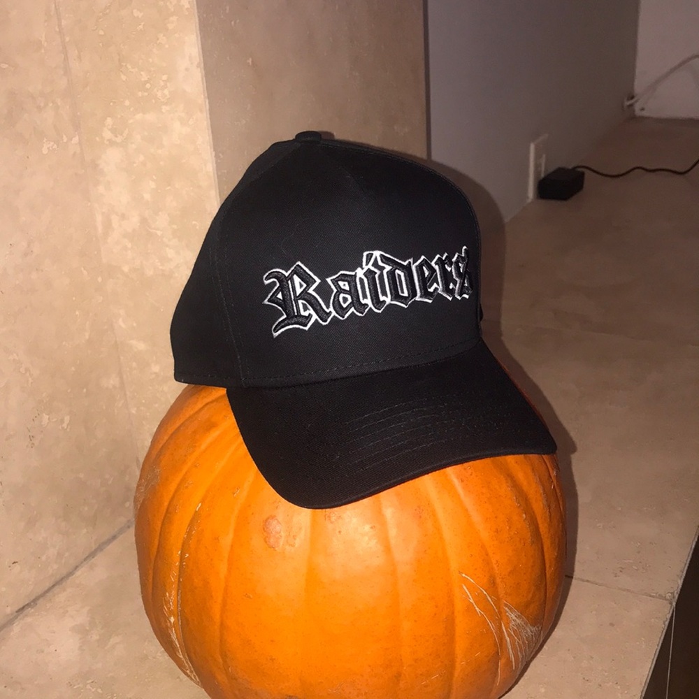 Raiders old English font hat
